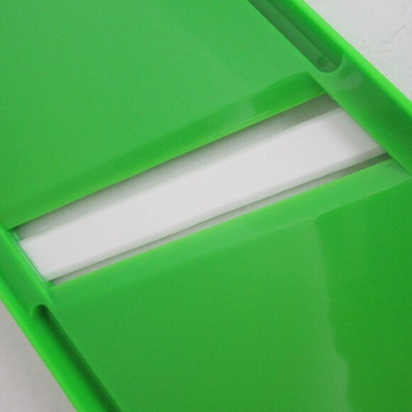 handheld mandolin slicer - Picture 3 of 5